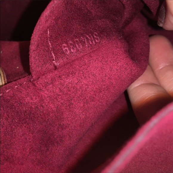 💯% Authentic Louis Vuitton Judy PM - Picture 4 of 4